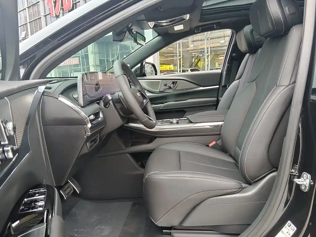 Cadillac XT5 — миниатюра 9