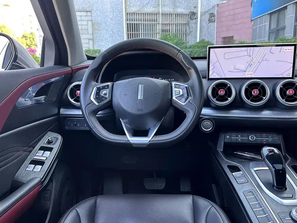 Wey Wey VV5 — миниатюра 4