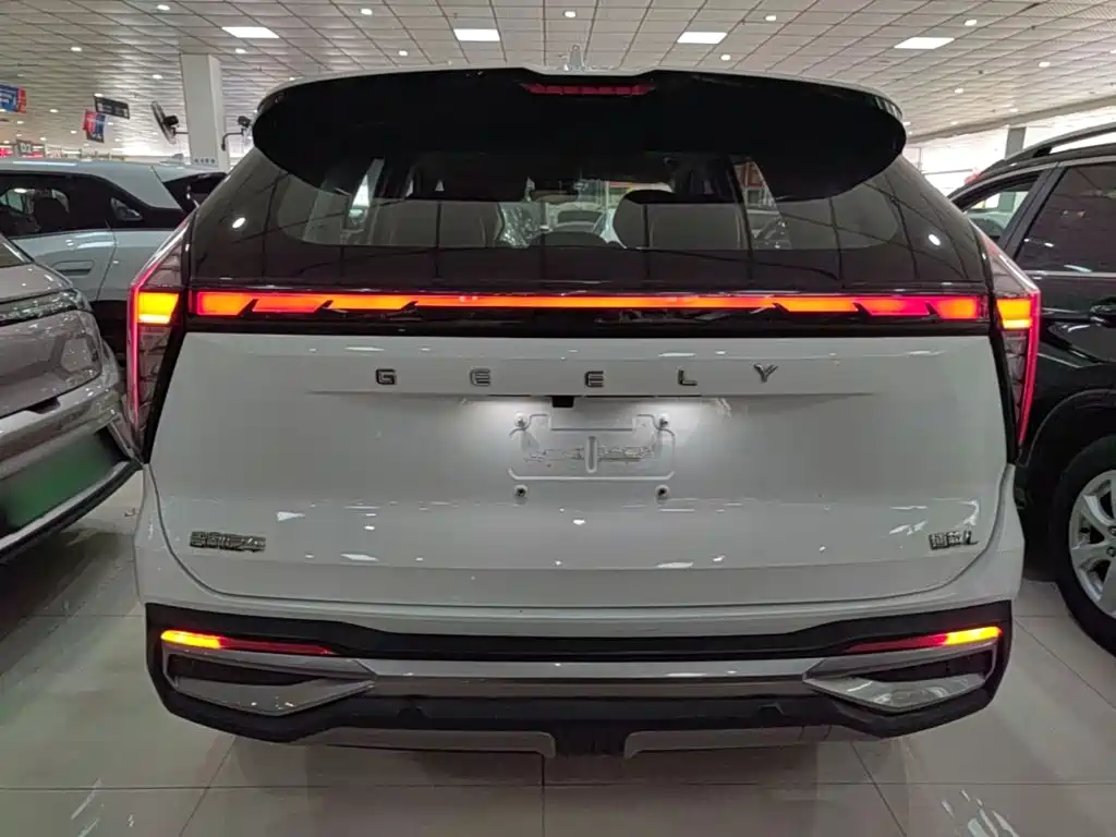 Geely Boyue L — миниатюра 6