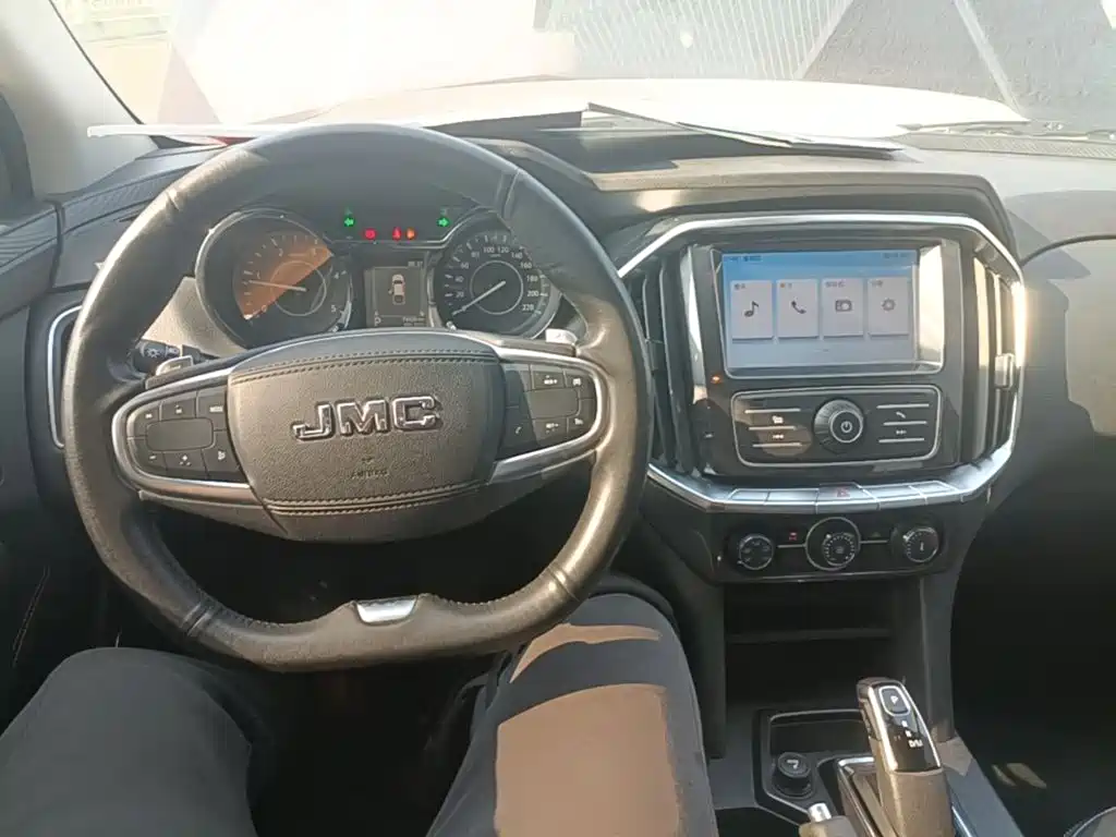 JMC Yuhu 7 — миниатюра 10