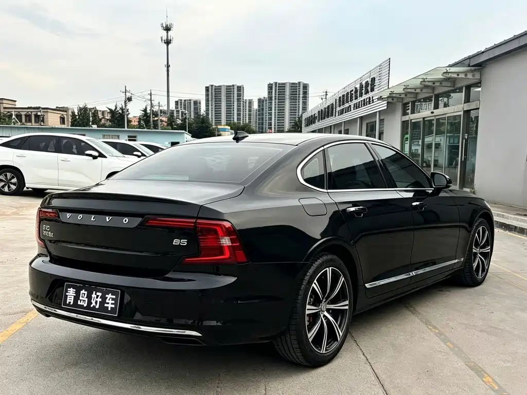 Volvo S90 2021 B5 Luxury