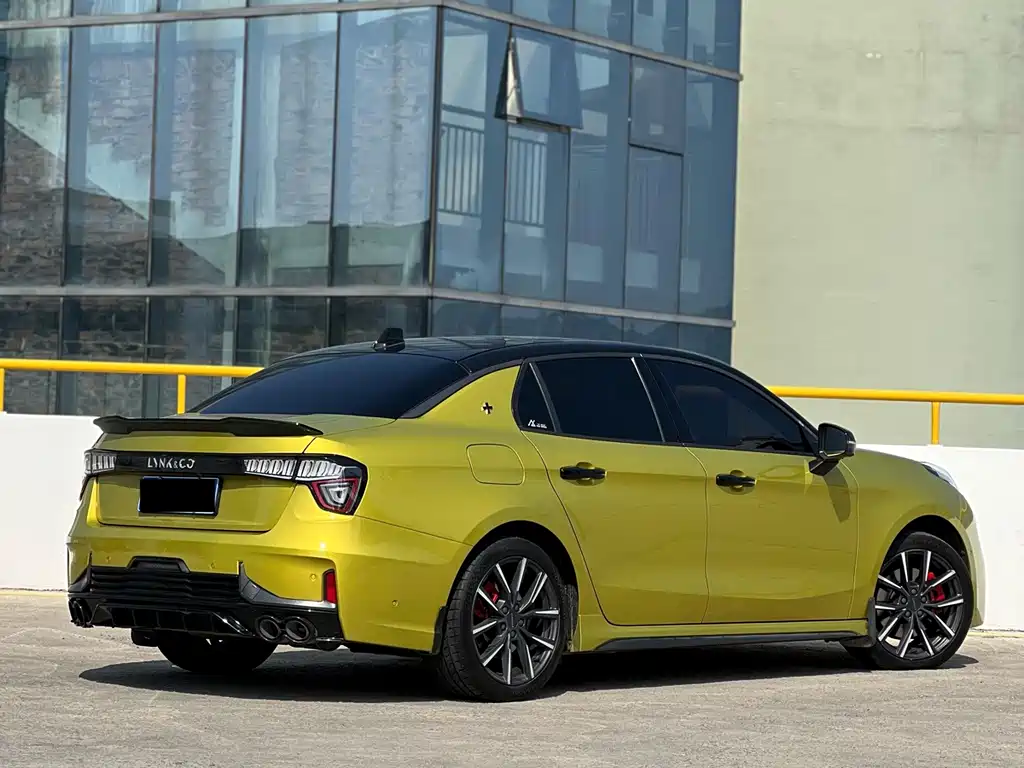 Lynk & Co 03 — миниатюра 11