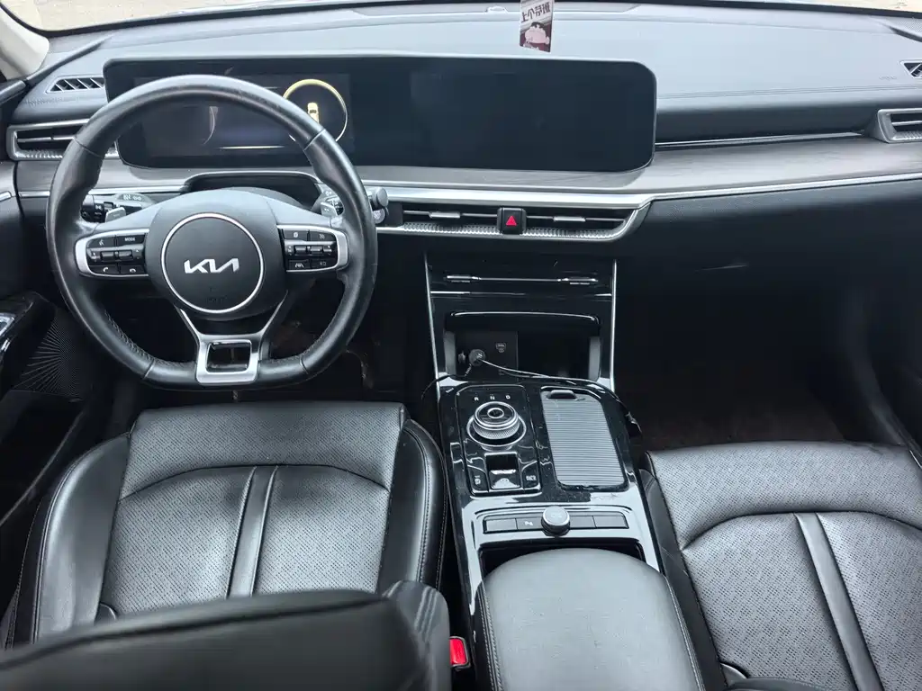 Kia K5 — миниатюра 7
