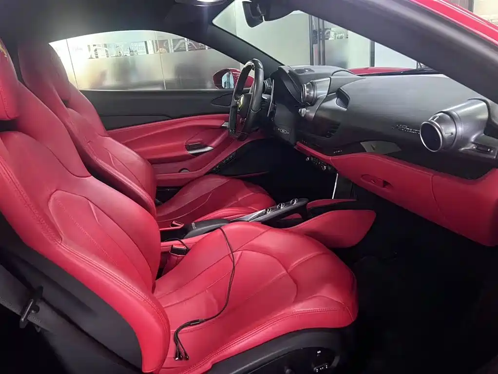 Ferrari F8 2019 Tributo 3.9T V8