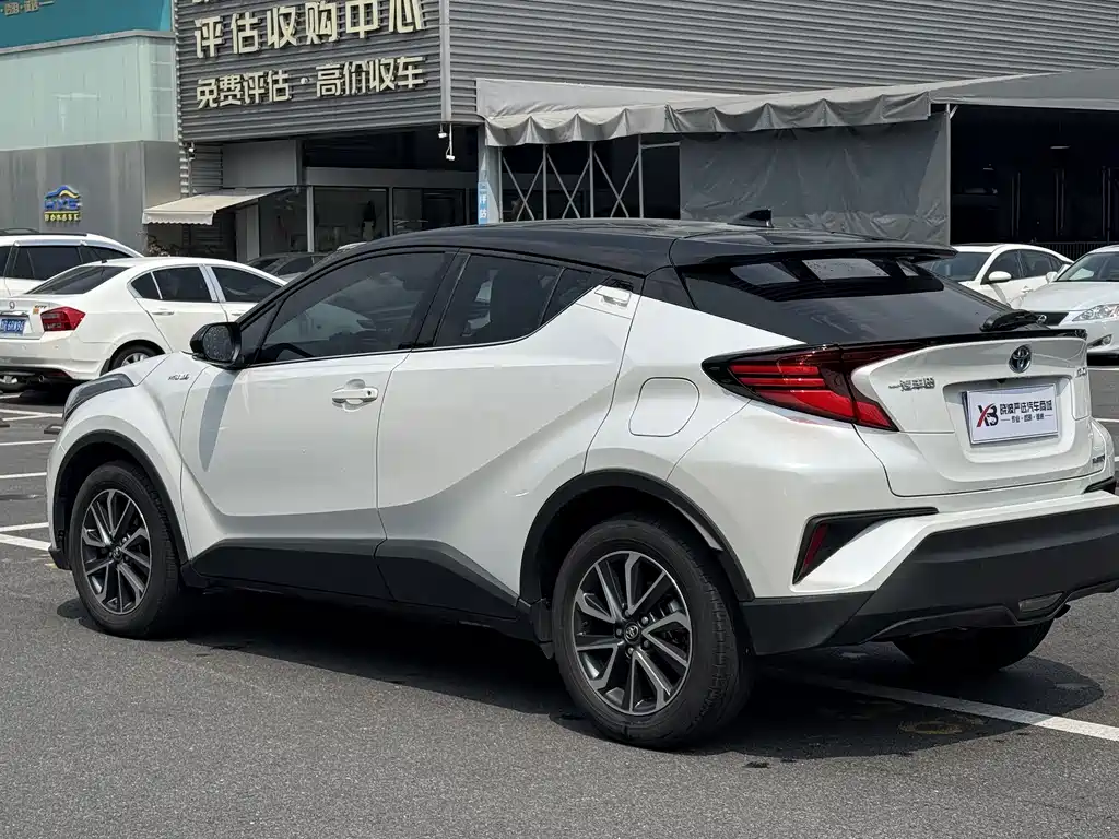 Toyota IZOA — миниатюра 5