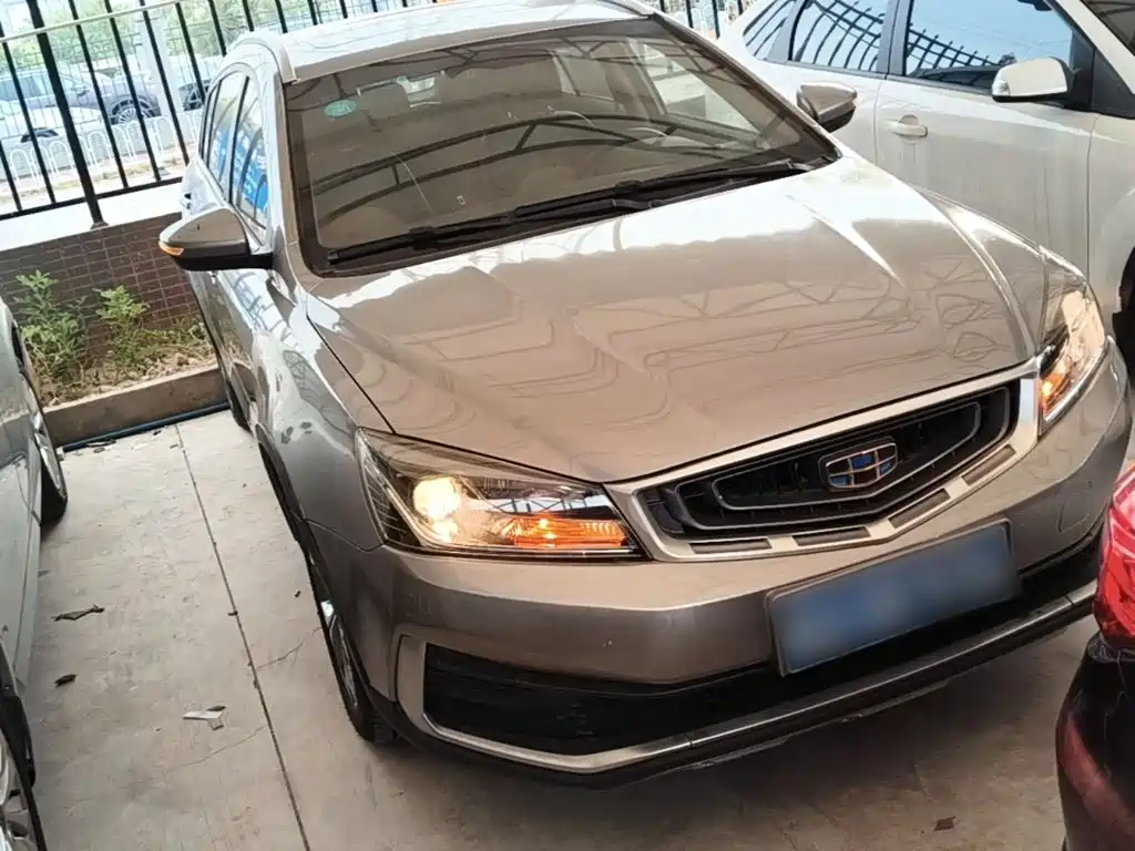 Geely Vision S1 — миниатюра 4