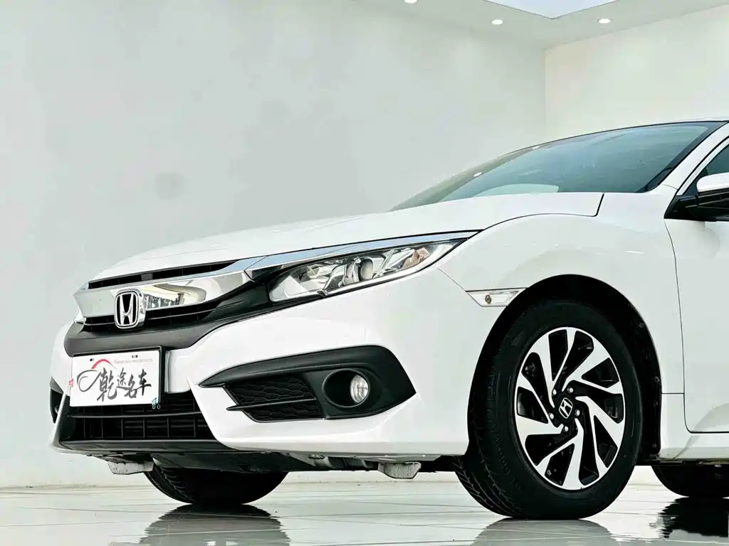 Honda Civic — миниатюра 8