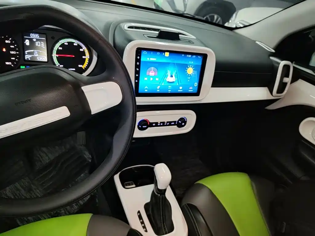 Roewe Clever — миниатюра 13