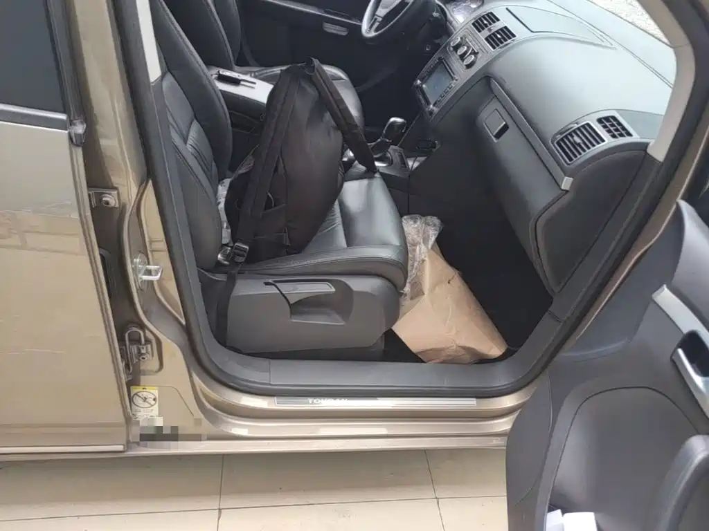Volkswagen Touran — миниатюра 9