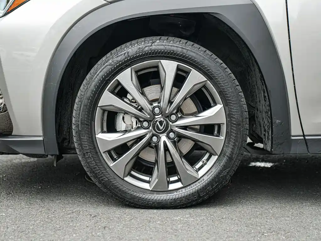 Lexus UX — миниатюра 8