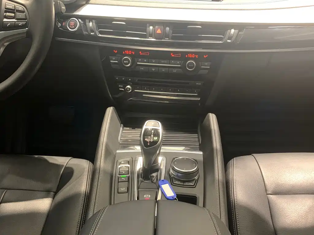 BMW X6 xDrive35i Leading Type, фото 11