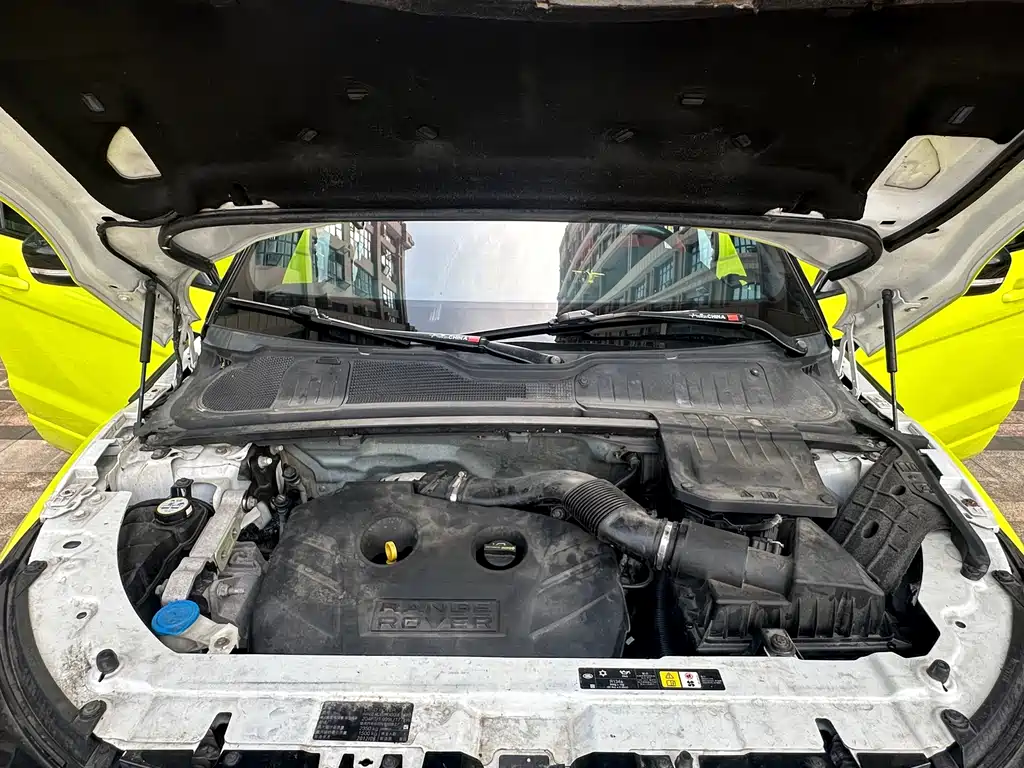 Land Rover Evoque (Import) — миниатюра 23
