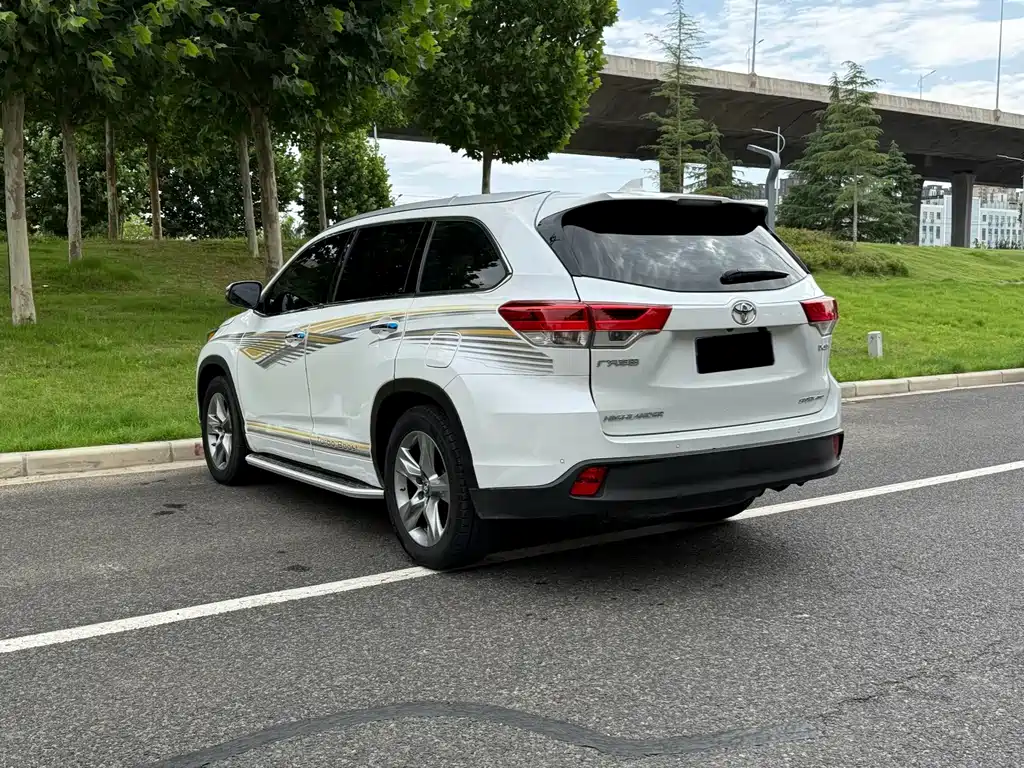Toyota Highlander — миниатюра 7