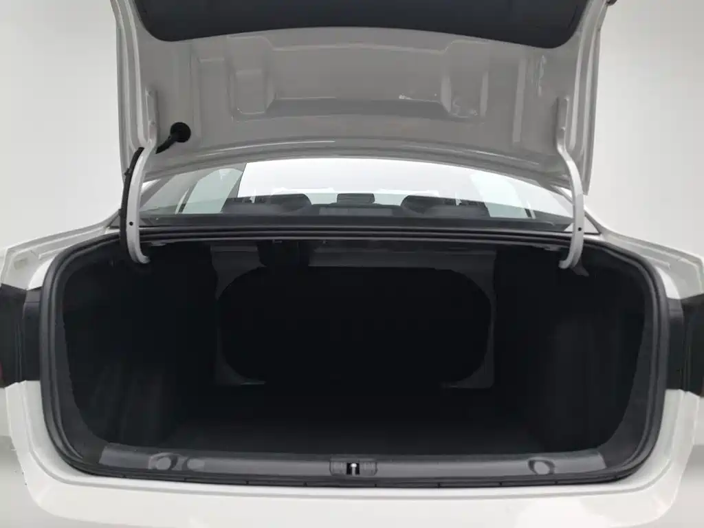 Volkswagen Lavida — миниатюра 16