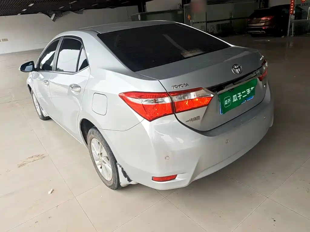 Toyota Corolla — миниатюра 5
