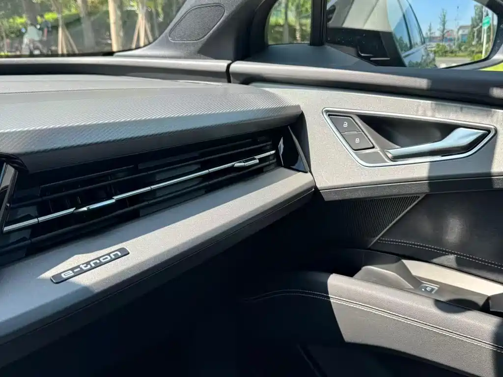 Audi Q5 e-tron — миниатюра 25