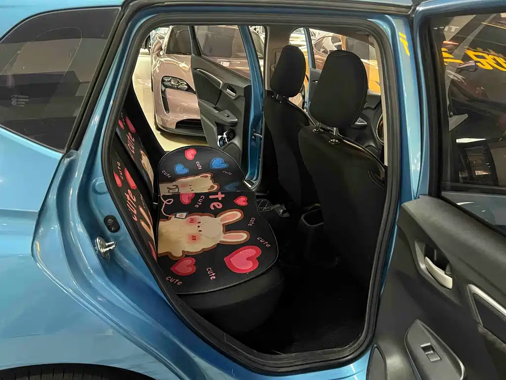 Honda Fit — миниатюра 8