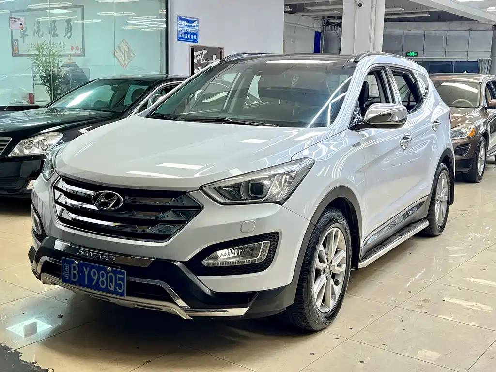 Hyundai Santa Fe 2014