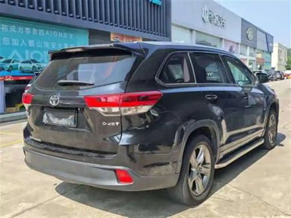 Toyota Highlander — миниатюра 8
