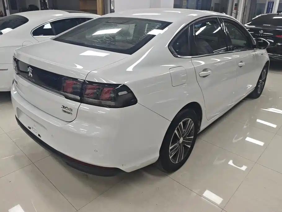 Peugeot 308 — миниатюра 3