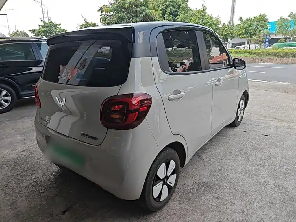 Wuling MINIEV — миниатюра 7