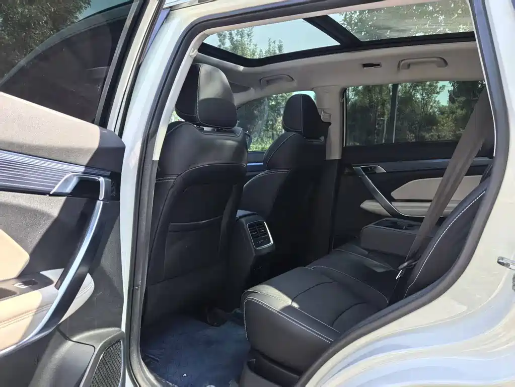 Geely Boyue — миниатюра 4