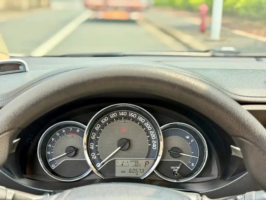 Toyota Corolla — миниатюра 13