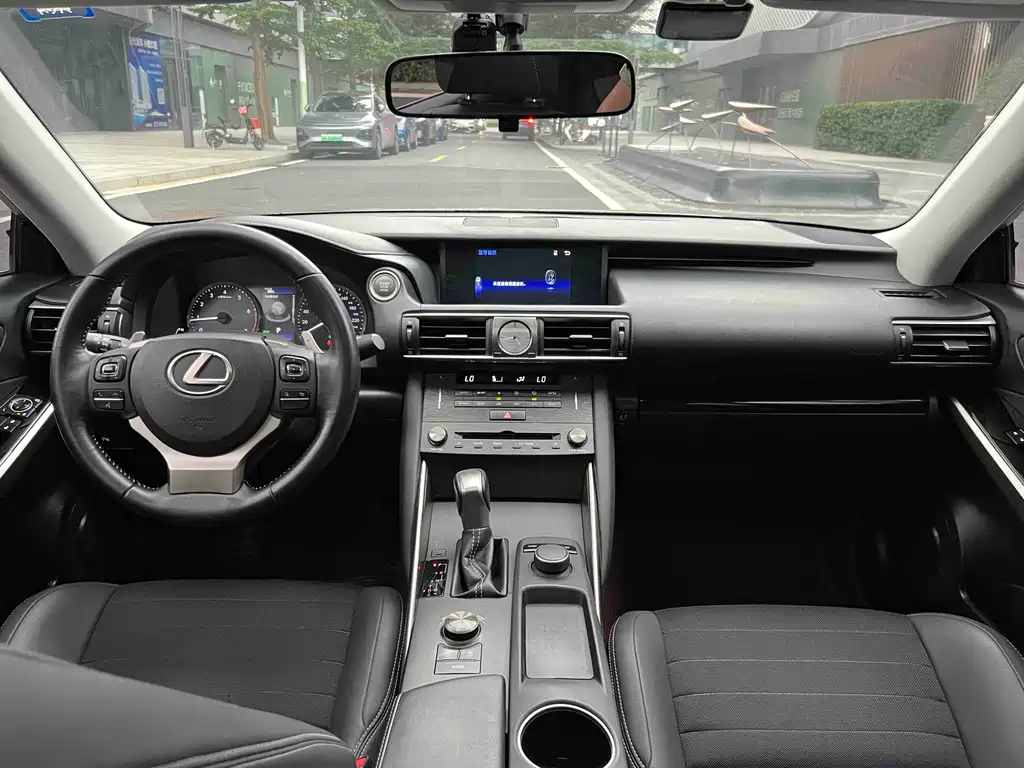 Lexus IS — фотографии объявления, Фото 11