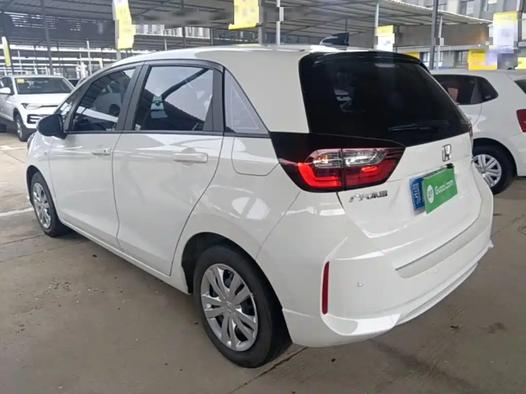 Honda Fit — миниатюра 5