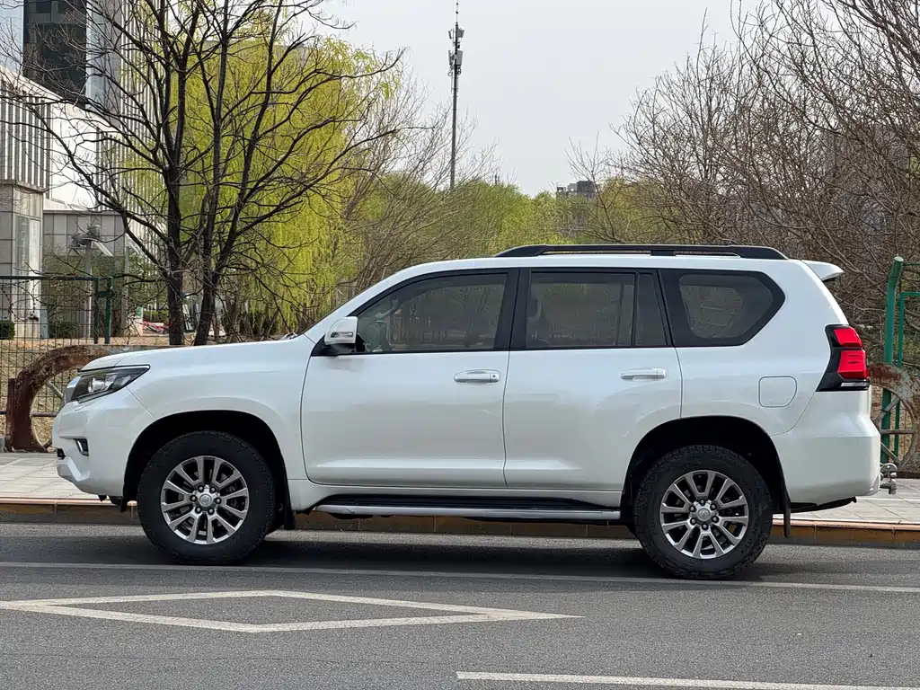 Toyota Land Cruiser Prado 2018 3.5L AT TX-L