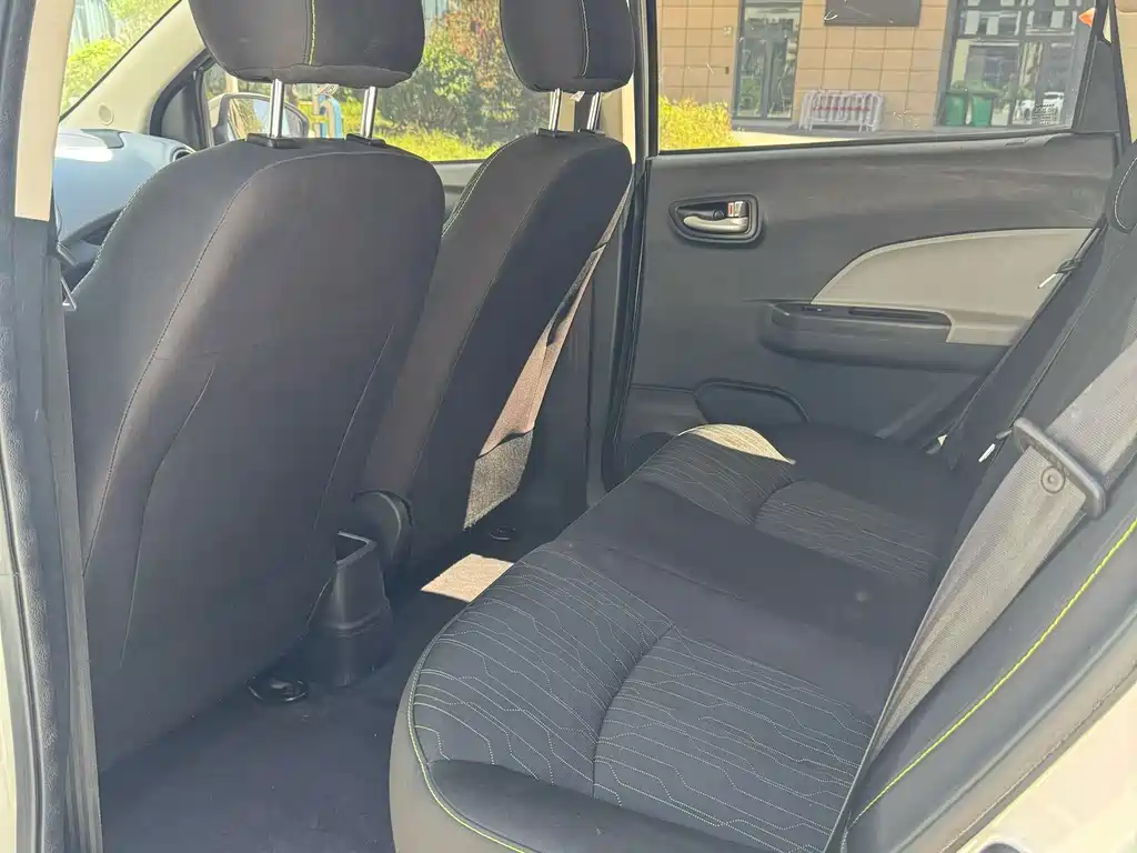 Changan Benben E-Star — миниатюра 4