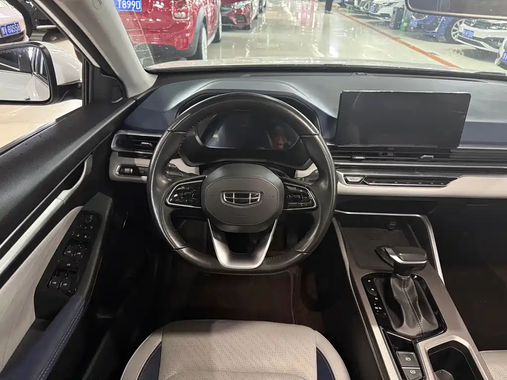 Geely Emgrand — миниатюра 6