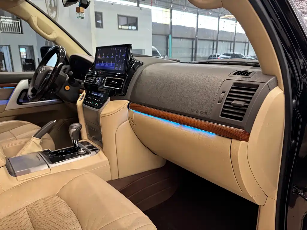 Toyota Land Cruiser — миниатюра 21