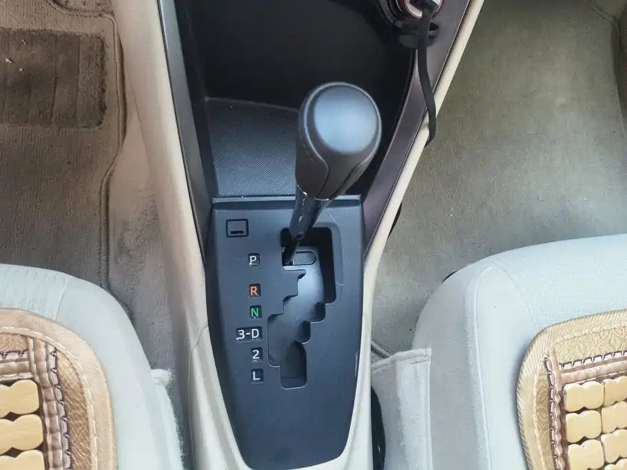 Toyota Yaris L — миниатюра 16
