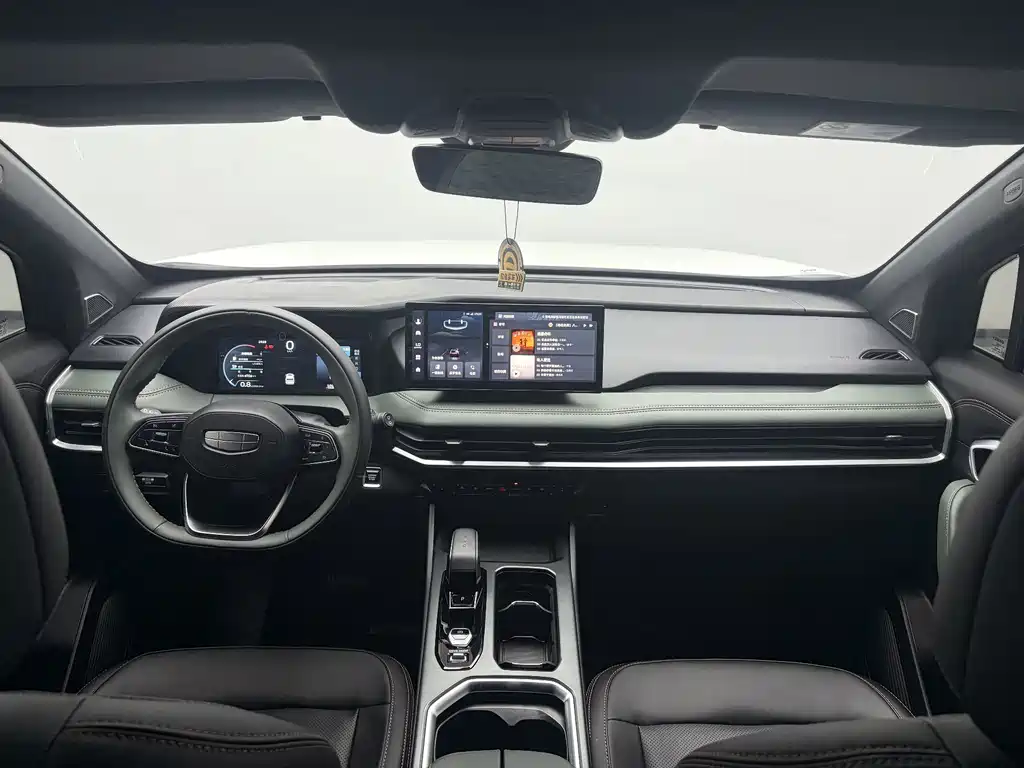 Geely Haoyue L — миниатюра 13