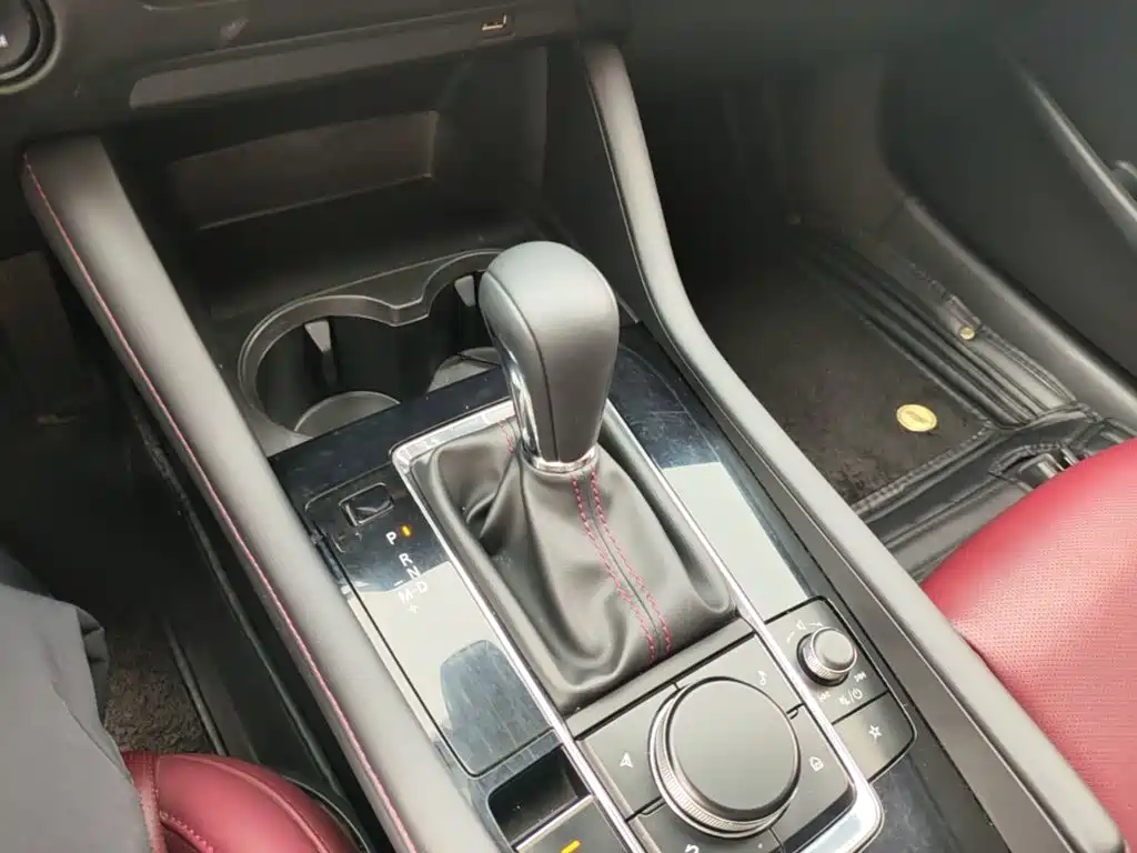 Mazda 3 Axela — миниатюра 14