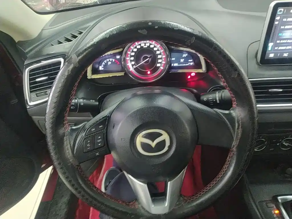 Mazda 3 Axela — миниатюра 11