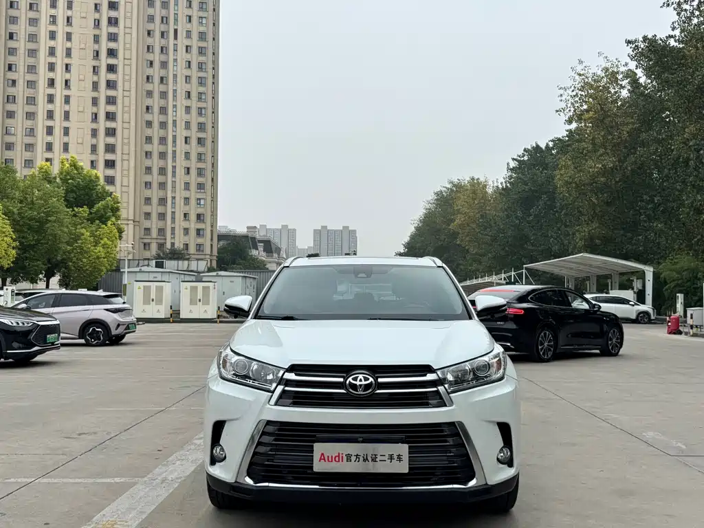 Toyota Highlander — миниатюра 2