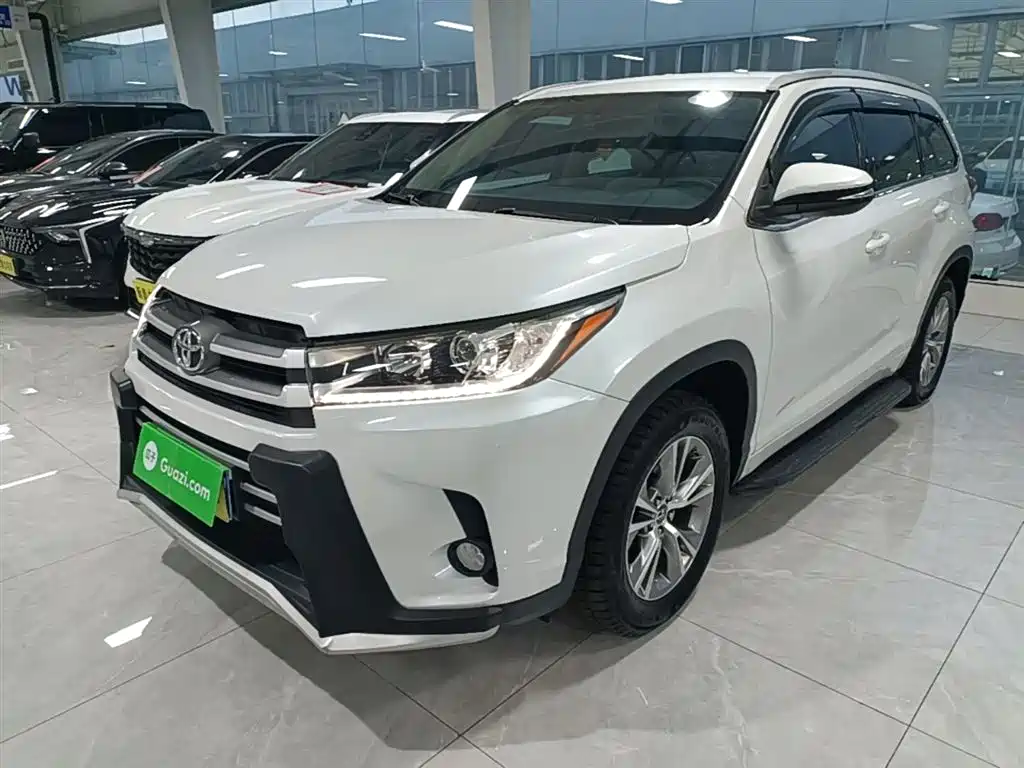 Toyota Highlander 2021