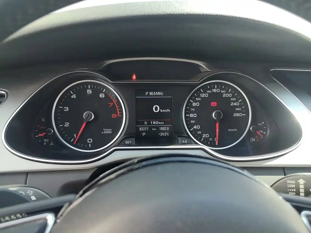 Audi A4L — миниатюра 4