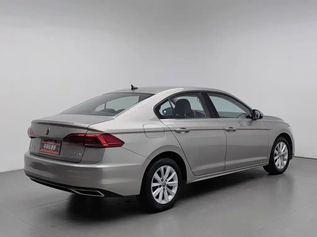 Volkswagen Bora — миниатюра 2