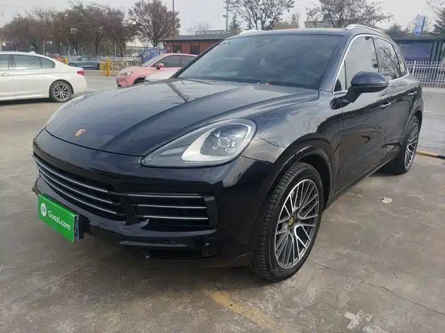 PORSCHE CAYENNE 2020