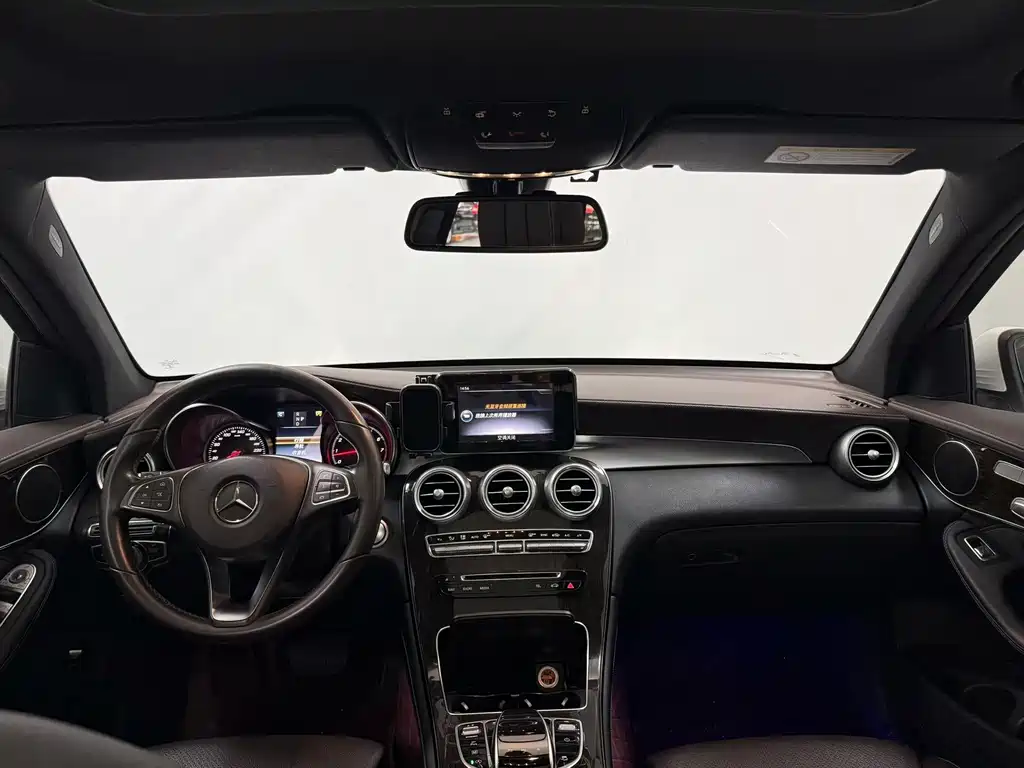 Mercedes-Benz GLC — миниатюра 8