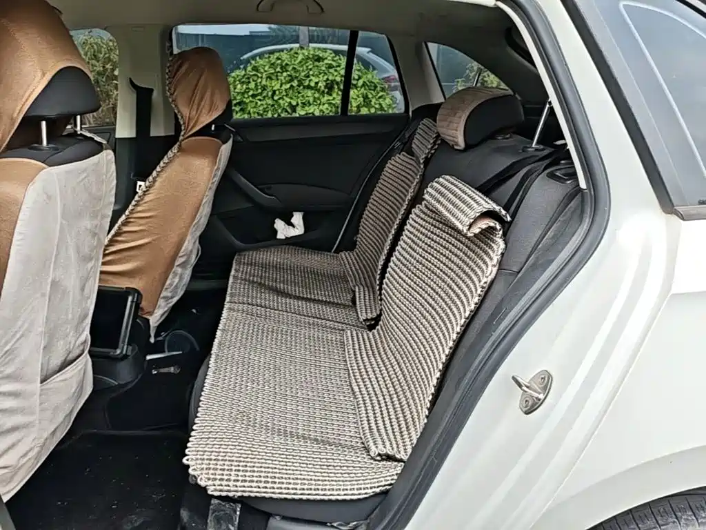 Skoda Rapid Spaceback — миниатюра 17