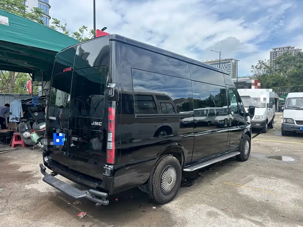 JMC JMC Fushun — миниатюра 3