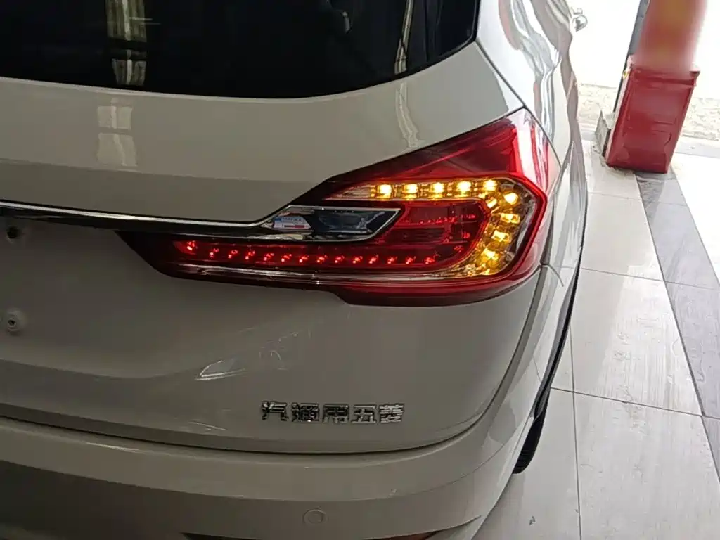 Baojun 310W — миниатюра 8