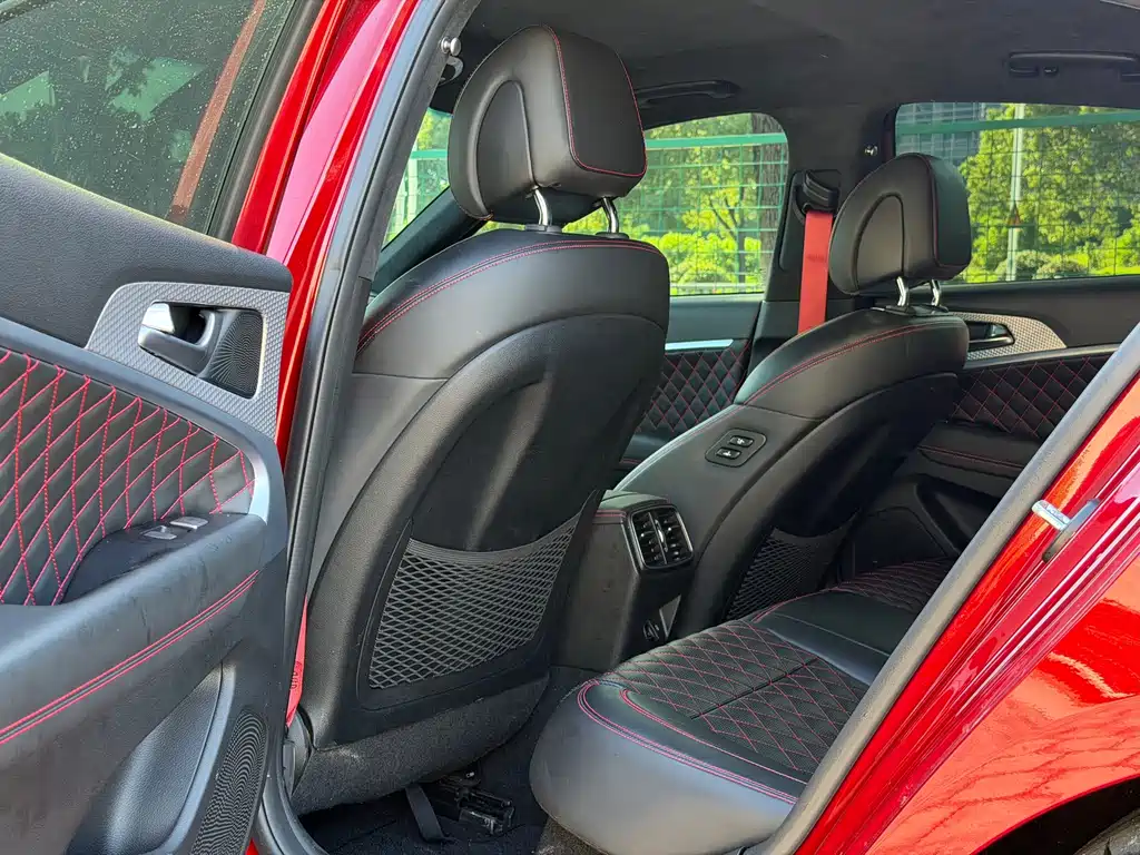 Genesis G70 — миниатюра 7