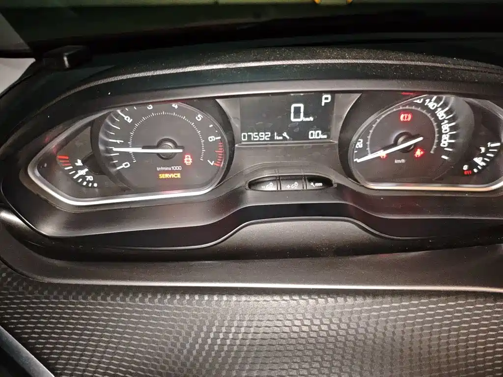Peugeot 2008 — миниатюра 5