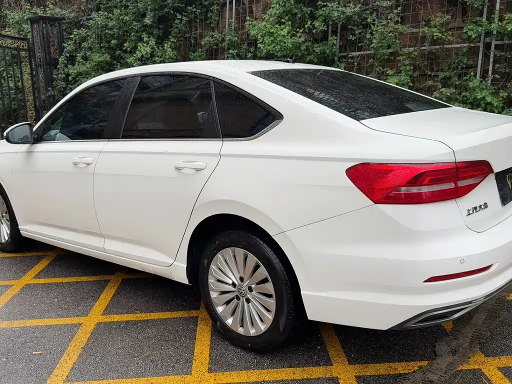 Volkswagen Lavida 2019 1.5L AT Comfort VI