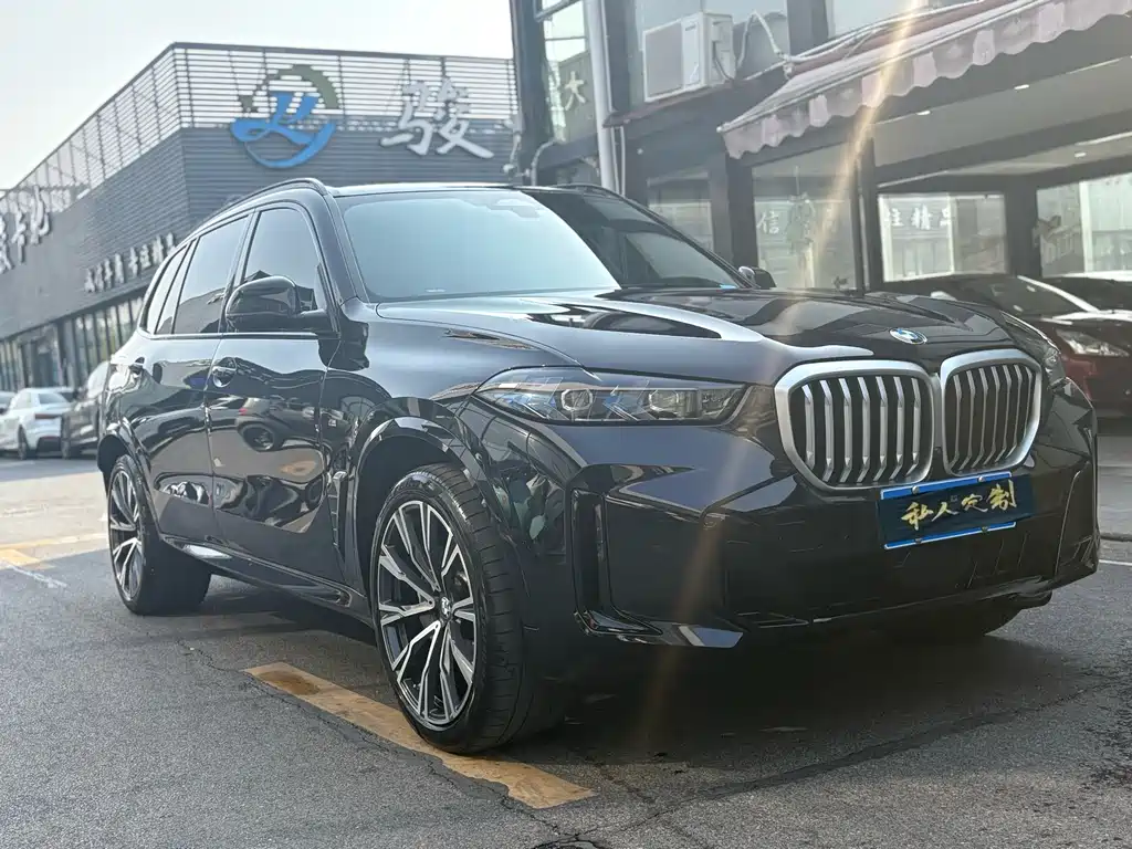 BMW X5 2023